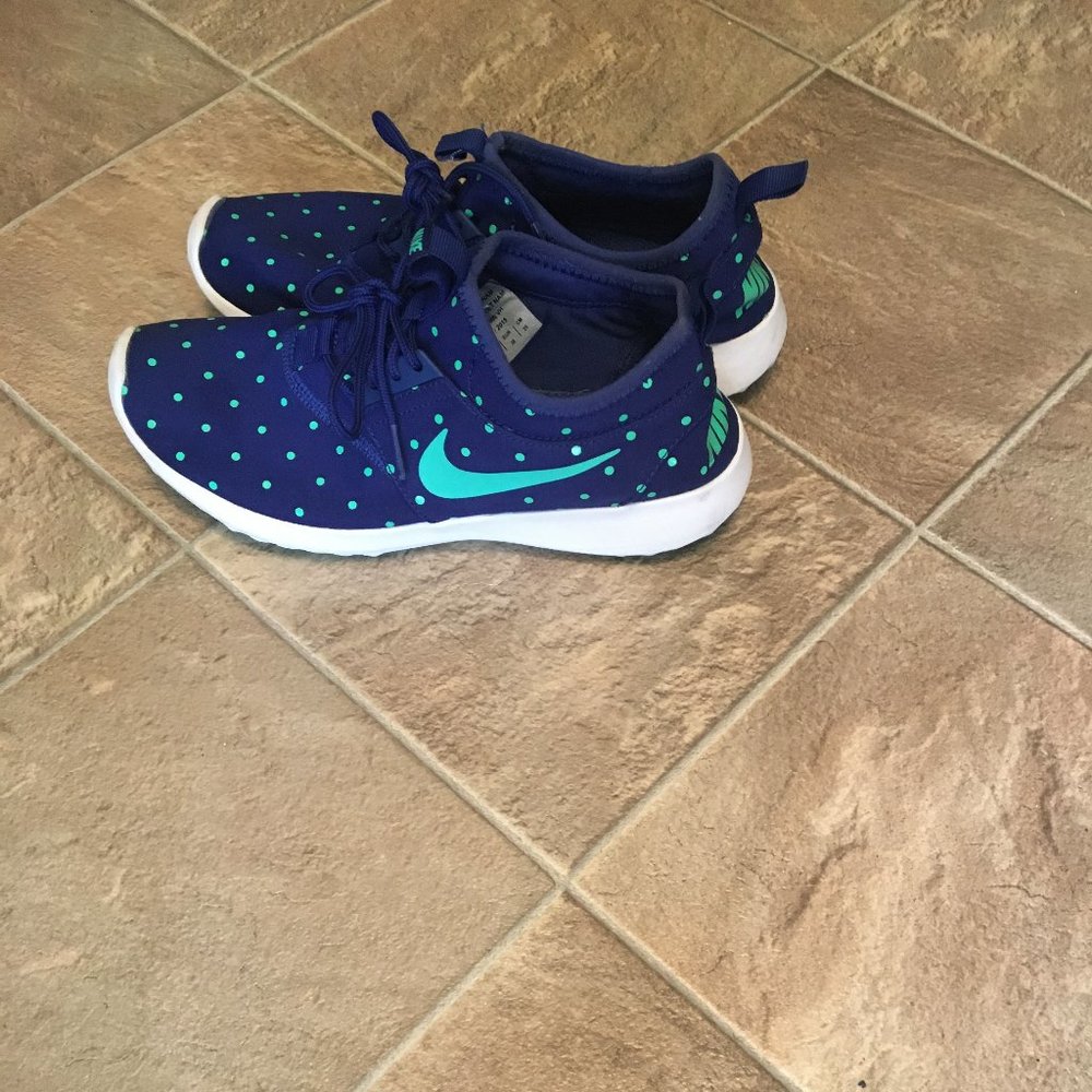 Nike Juvenate sneakers